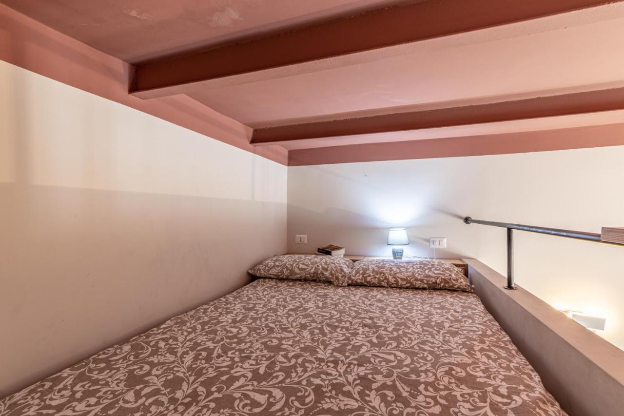Xenia Apartments - Accogliente Pied-A-Terre Sui Navigli Мілан Екстер'єр фото